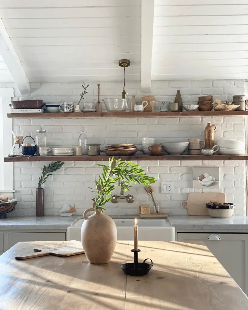 Built-in shelves and primitive style