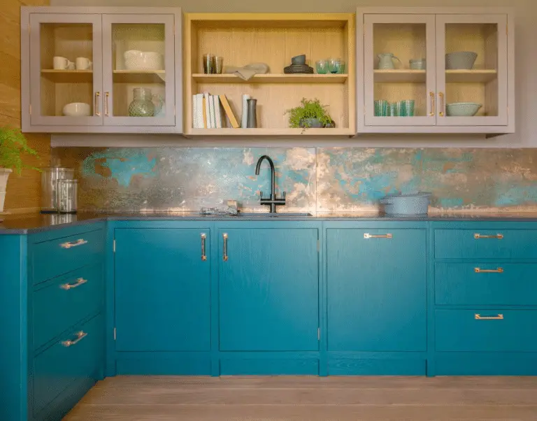 Elegance & Efficiency: The Advantages of In-Frame Kitchen Cabinets