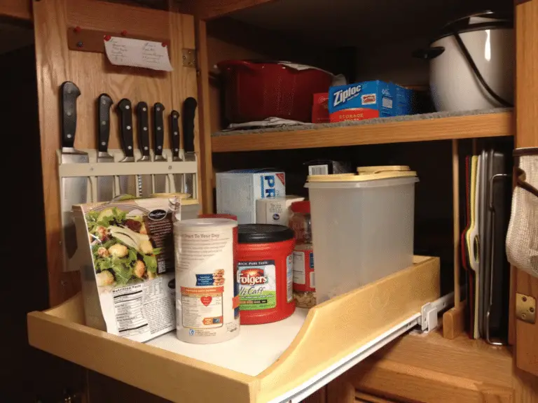 On the Go Eats: RV Pantry Essentials and Meal Ideas